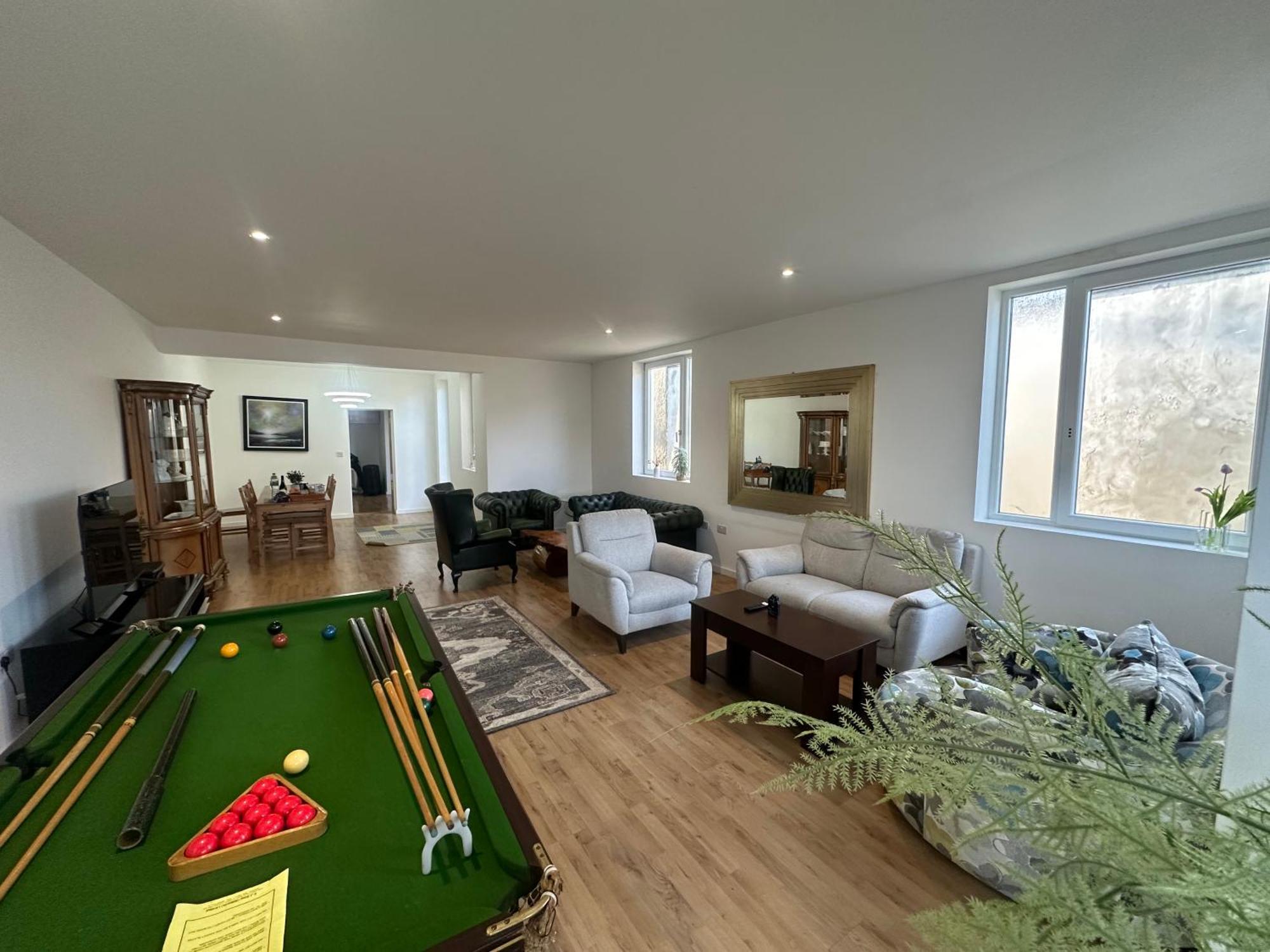 North London A Spacious 7 Bedroom House Accommodating Up To 18 People Complete With Own Gym And Table Tennis エクステリア 写真